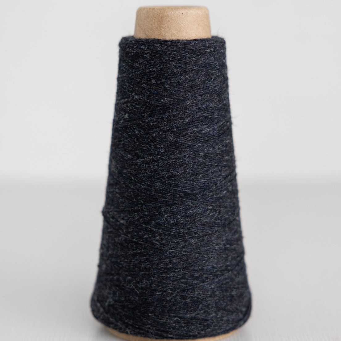 Knoll Weaving Yarn Graphite Knoll Merino Lambswool
