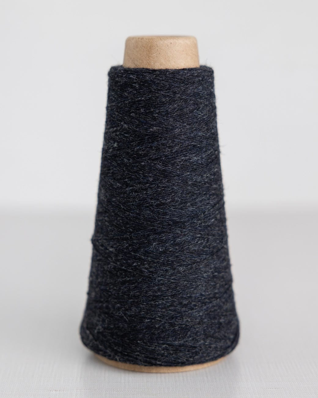 Knoll Weaving Yarn Graphite Knoll Merino Lambswool
