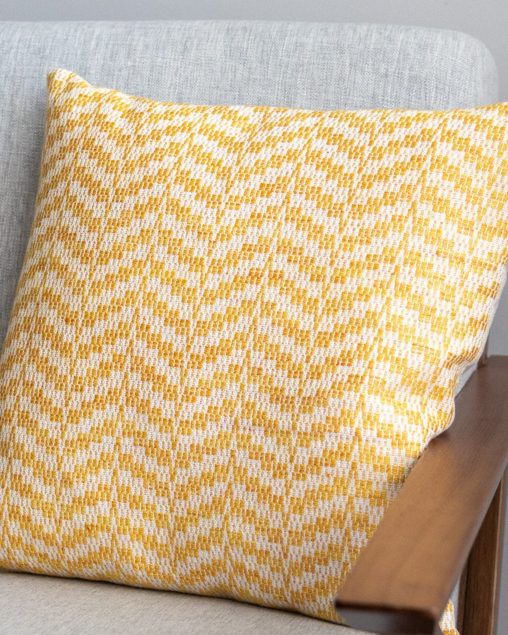 SweetGeorgia Yarns Weaving Patterns Hello Sunshine Pillow