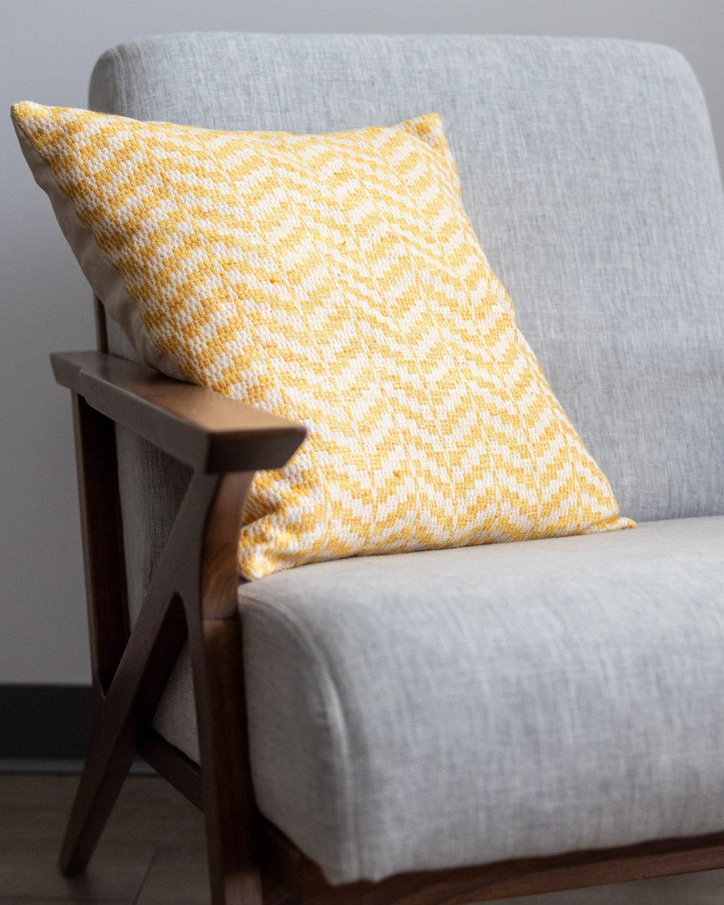 SweetGeorgia Yarns Weaving Patterns Hello Sunshine Pillow