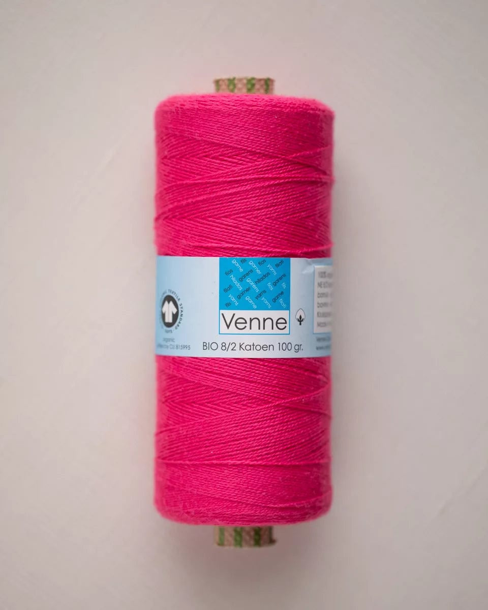 Venne Weaving Yarn Bright Pink Venne 8/2