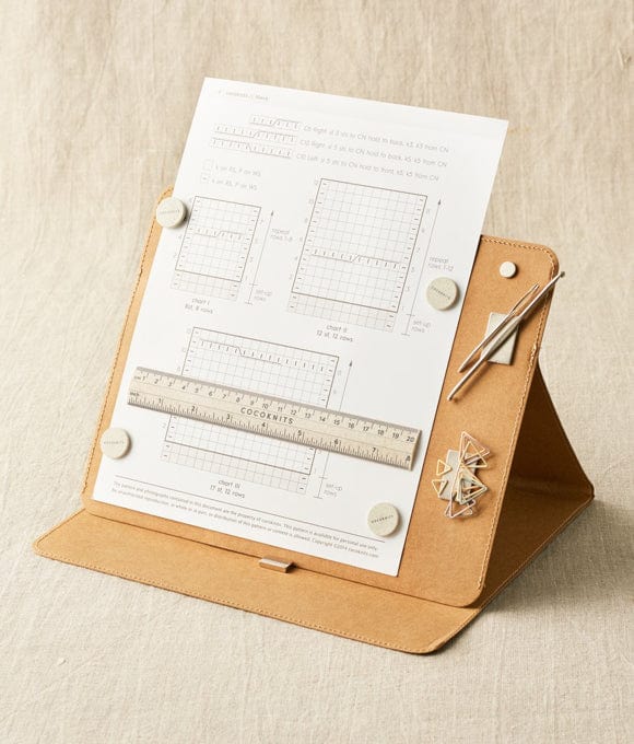 COCOKNITS COCOKNITS COCOKNITS / Maker's Board - Kraft