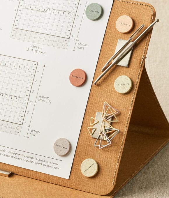 COCOKNITS COCOKNITS COCOKNITS / Maker's Board - Kraft