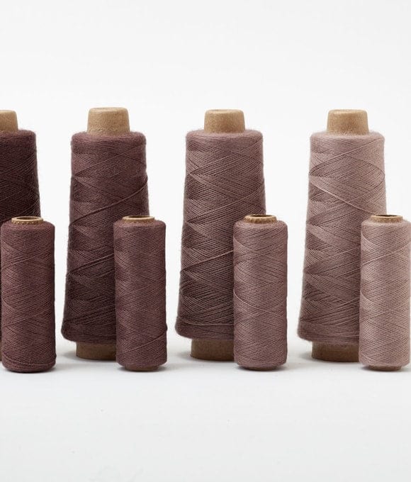 GIST Weaving Yarn Walnut GIST Array